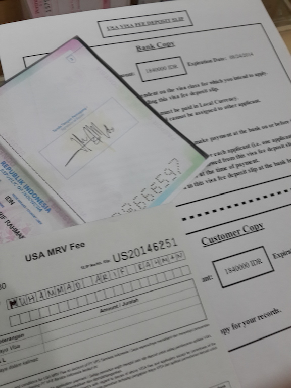 Membayar Visa Amerika