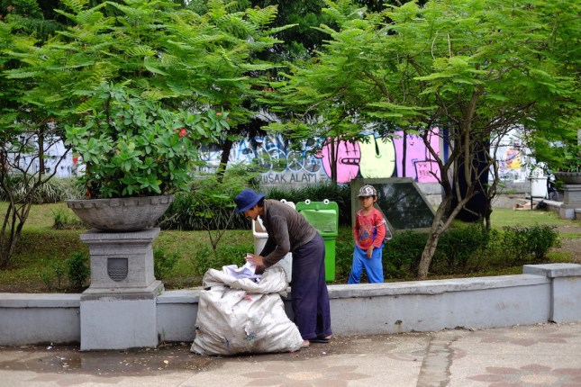 TravelNBlog2 - photo walk