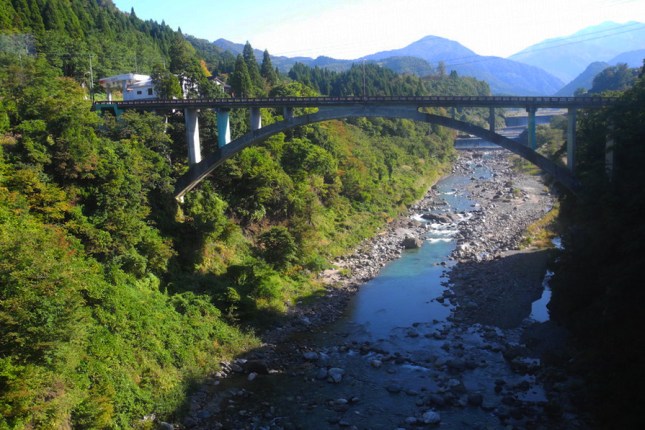 Toyama Chiho Railroad