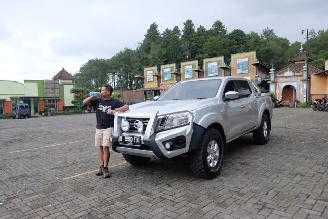 Nissan Navara Bandung