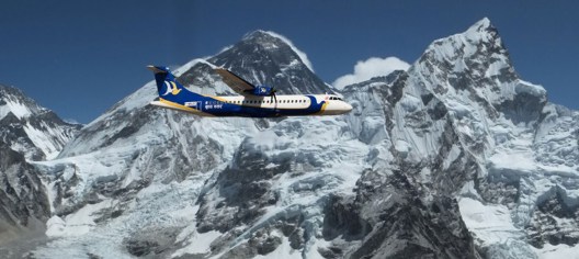 everest-mountain-flight
