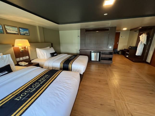 Doulos Phos Ship Hotel Bintan