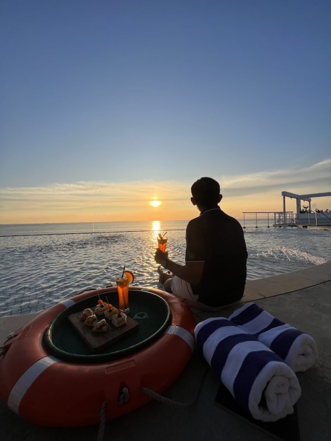 Doulos Phos Ship Hotel Bintan