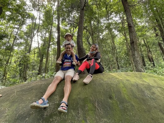 arievrahman trekking sentul